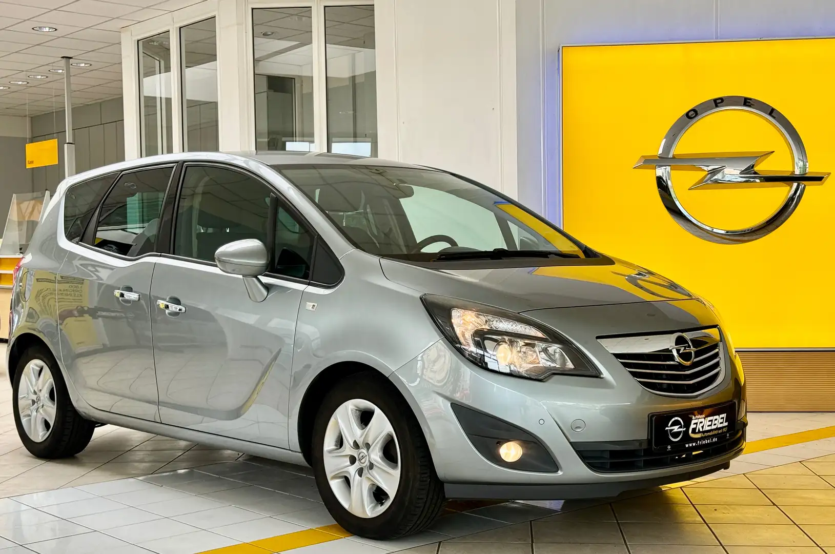 Opel Meriva Innovat/2xParkp/AFL-Licht/Sitzh/Klimaaut/Lenkradhz Grijs - 1