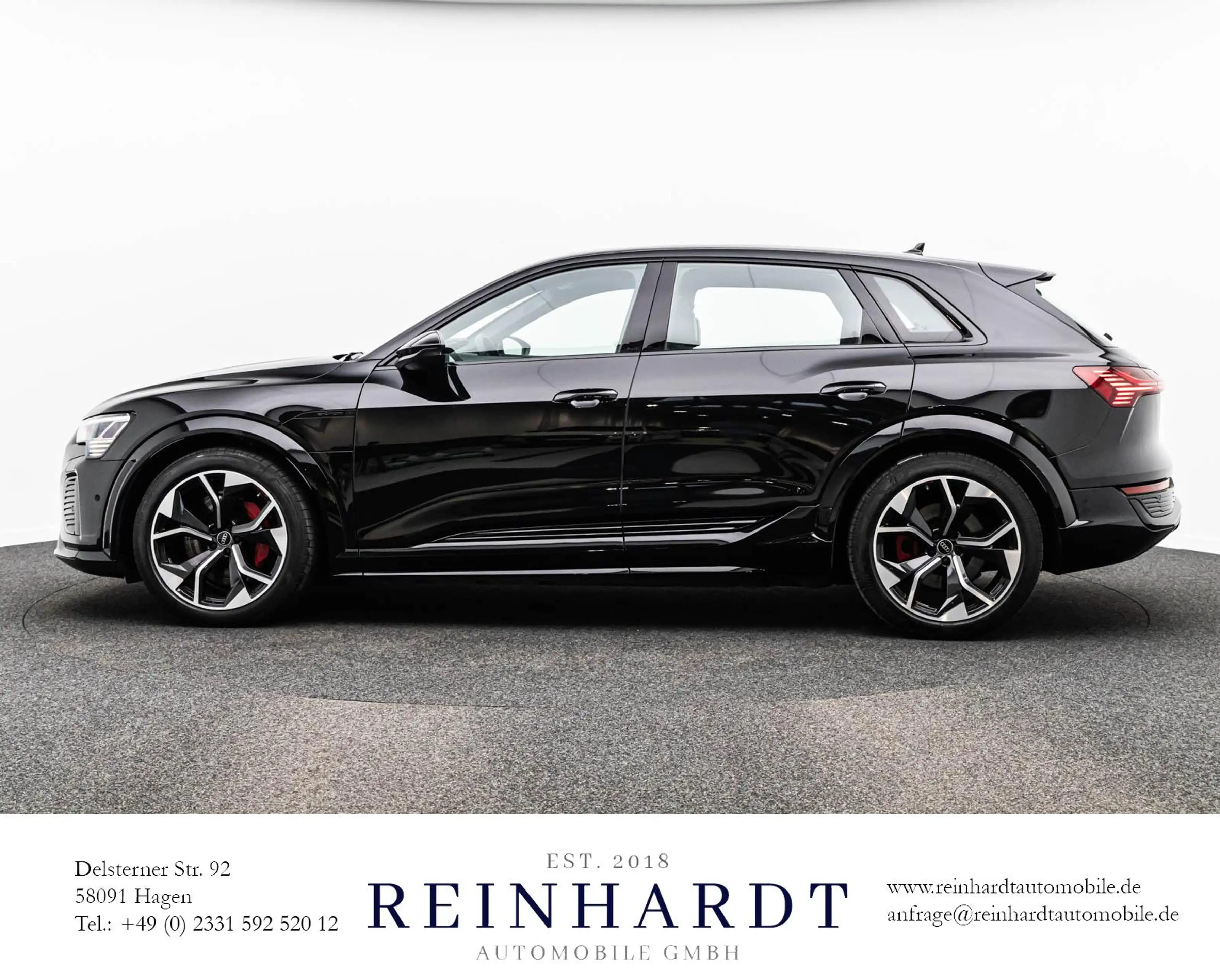 Audi SQ8 e-tron ALL-BLACK 21Z./ACC/PANO/B&O/KAMERA — photo 12