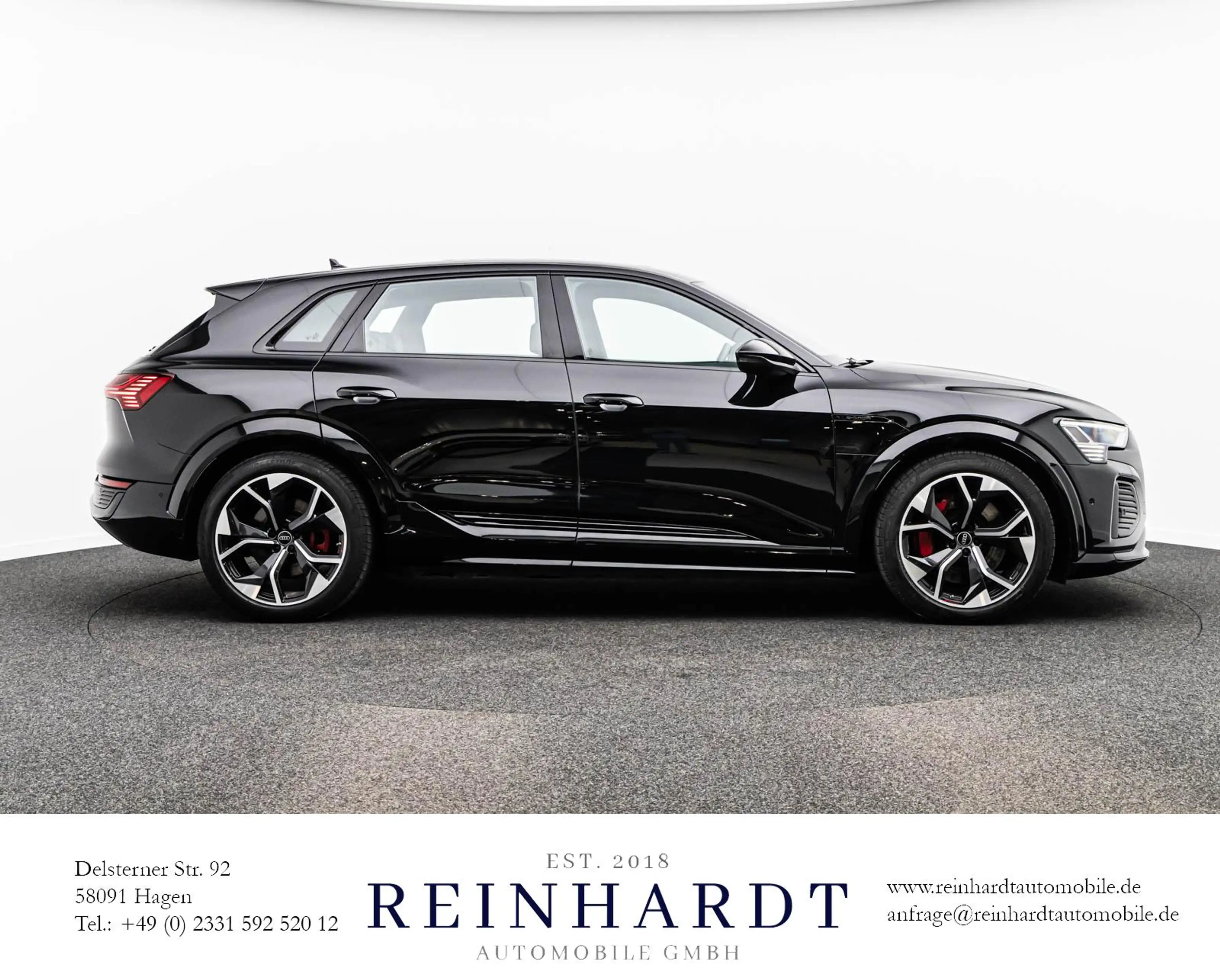 Audi SQ8 e-tron ALL-BLACK 21Z./ACC/PANO/B&O/KAMERA — photo 11