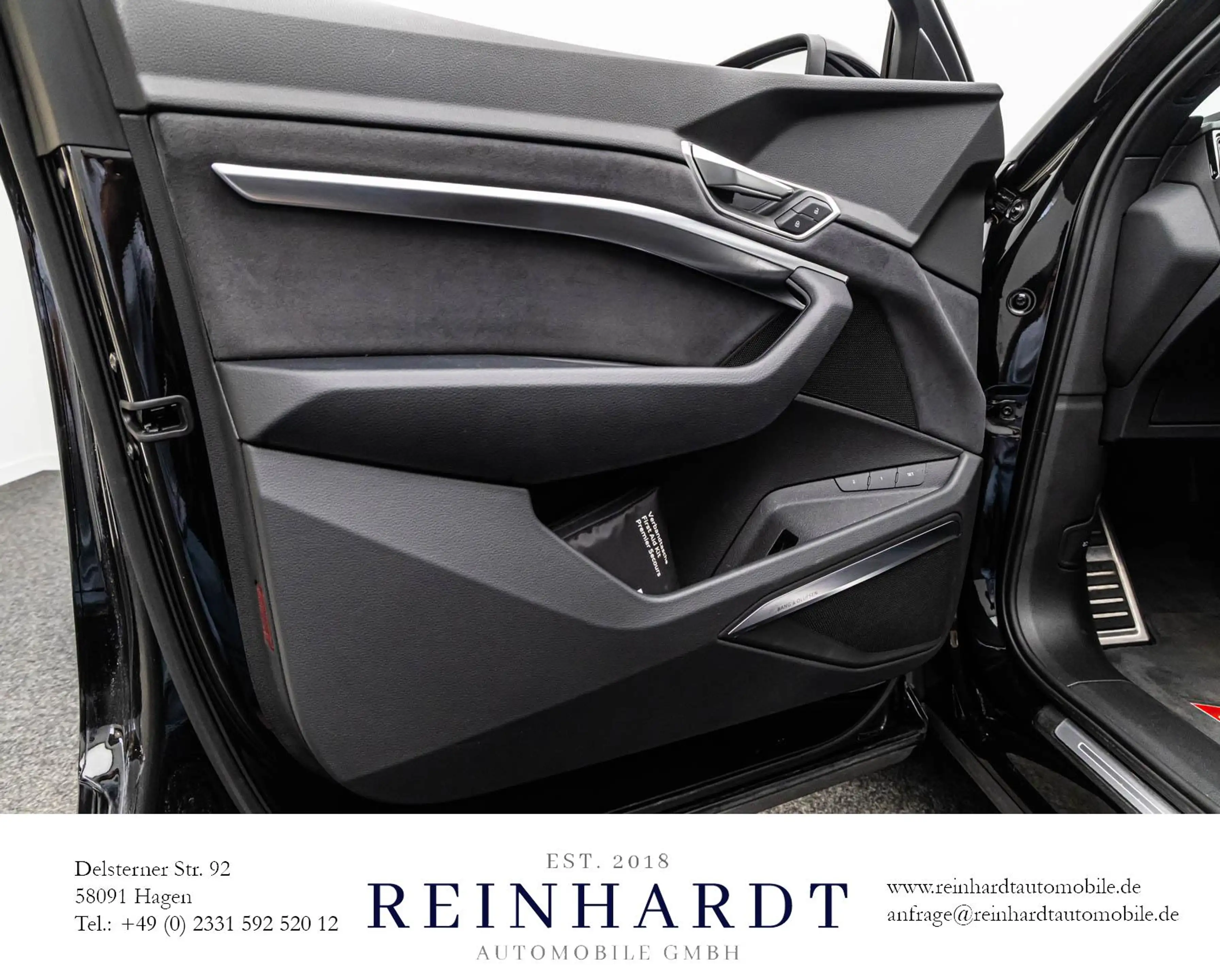 Audi SQ8 e-tron ALL-BLACK 21Z./ACC/PANO/B&O/KAMERA — photo 14