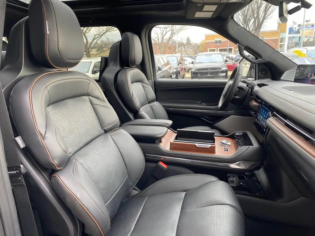 Lincoln Navigator снимка Lincoln Navigator