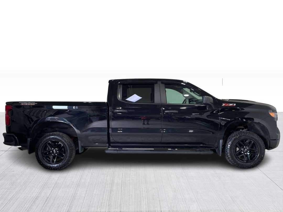 2023 Chevrolet Silverado 1500 4WD Crew Cab 157  Custom Trail Boss — снимка 1
