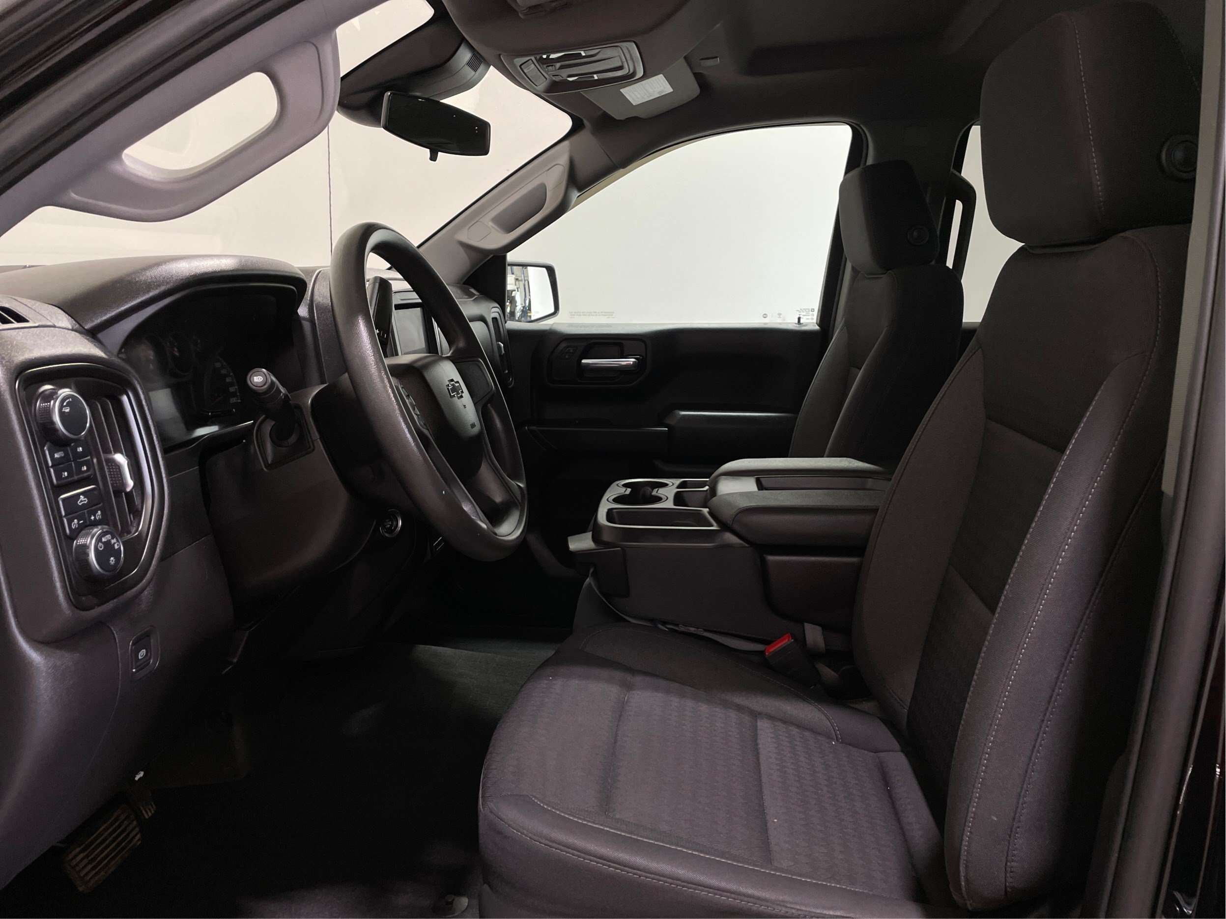 2023 Chevrolet Silverado 1500 4WD Crew Cab 157  Custom Trail Boss — снимка 1