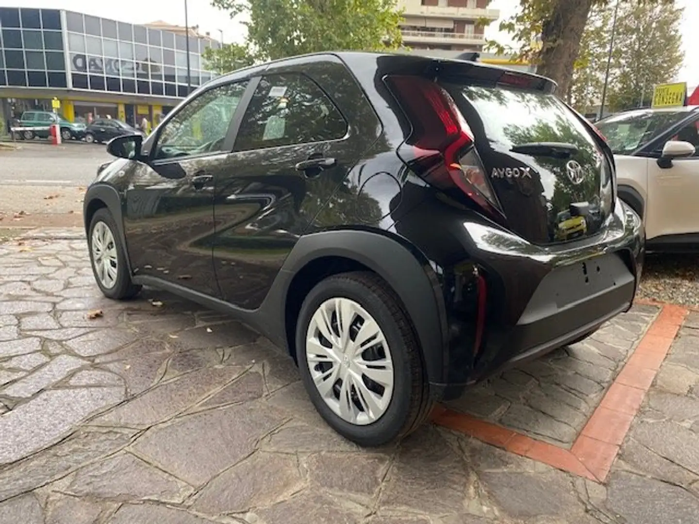 Toyota Aygo Aygo X X 1.0 Active 72cv...FATTURABILE!1 Noir - 2