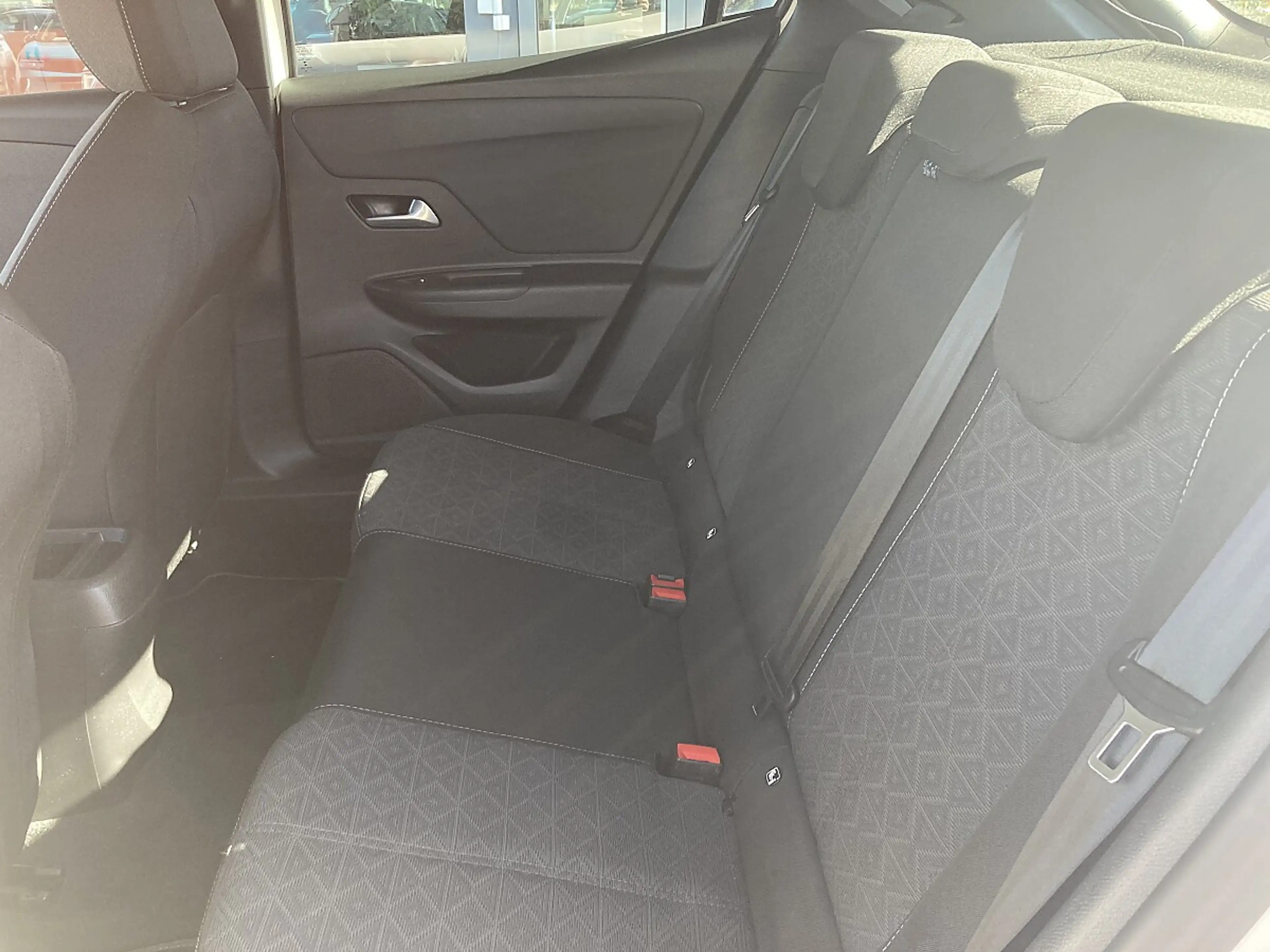 Opel Mokka-E Mokka-e Elektromotor Euro 6d - 3 Phasig 100 kW ... — photo 12