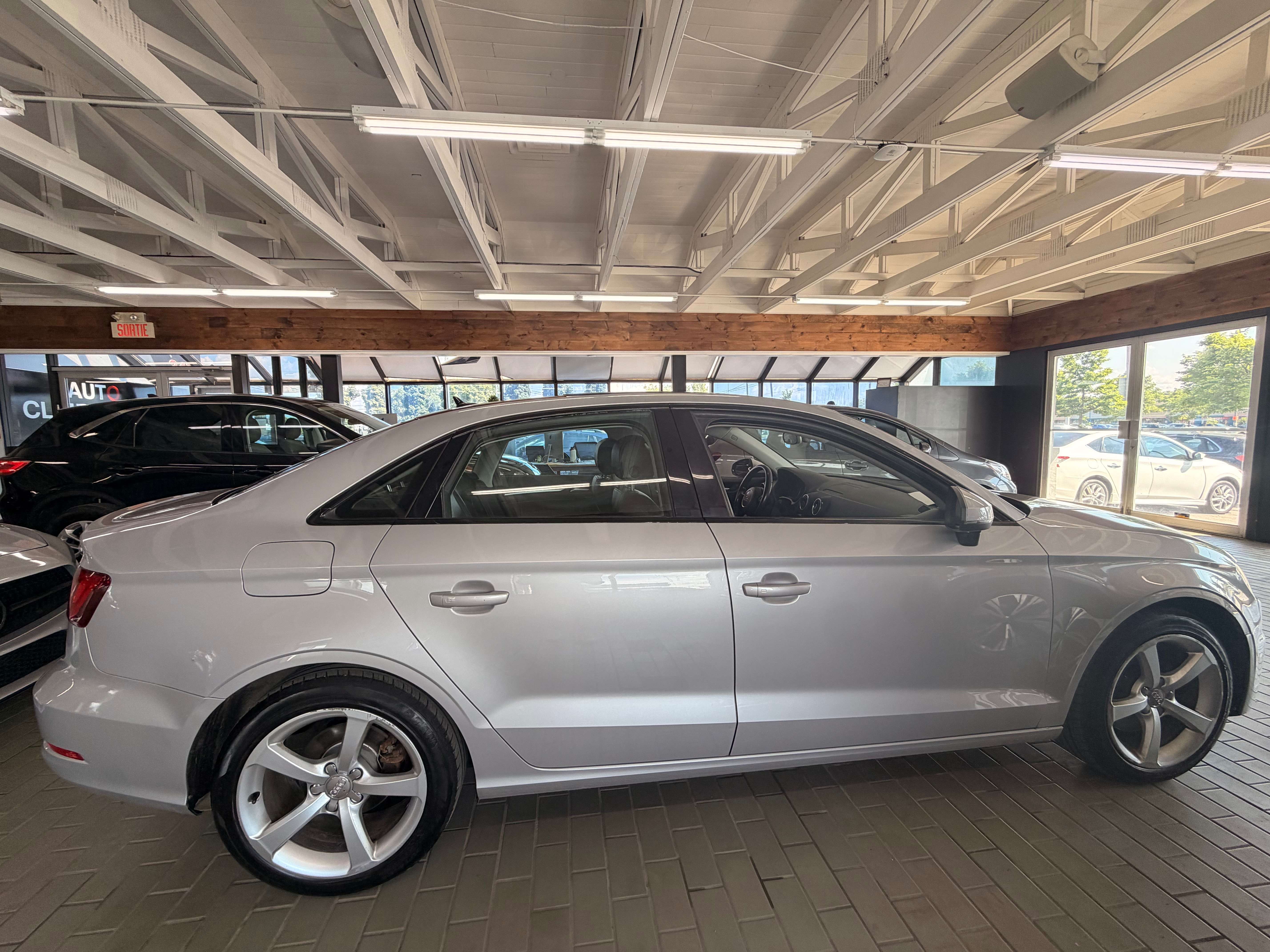 2015 Audi A3 Sedan 1.8T Komfort - Image 8