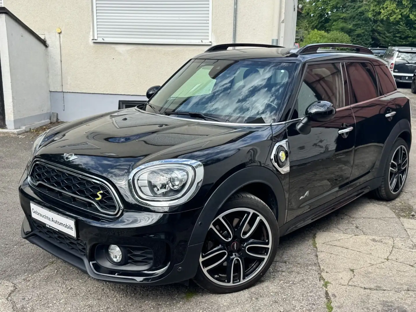 MINI Cooper SE Countryman Countryman Cooper SE All4 - JCW - Schwarz - 1