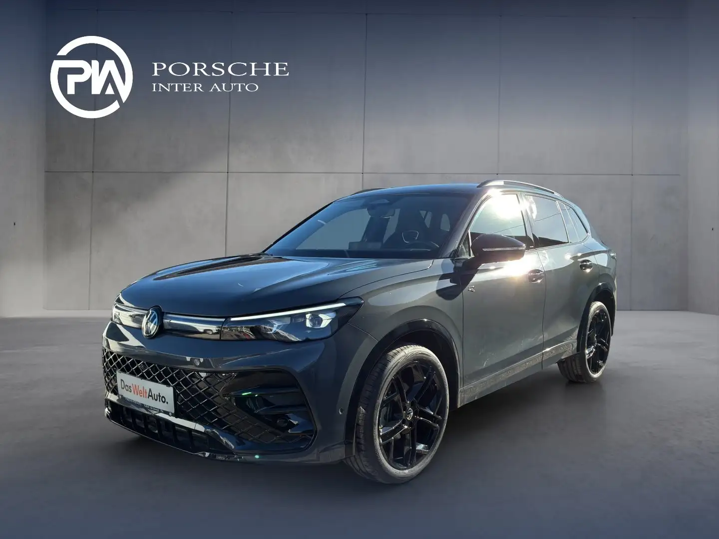 Volkswagen Tiguan R-Line eTSI DSG Grau - 1