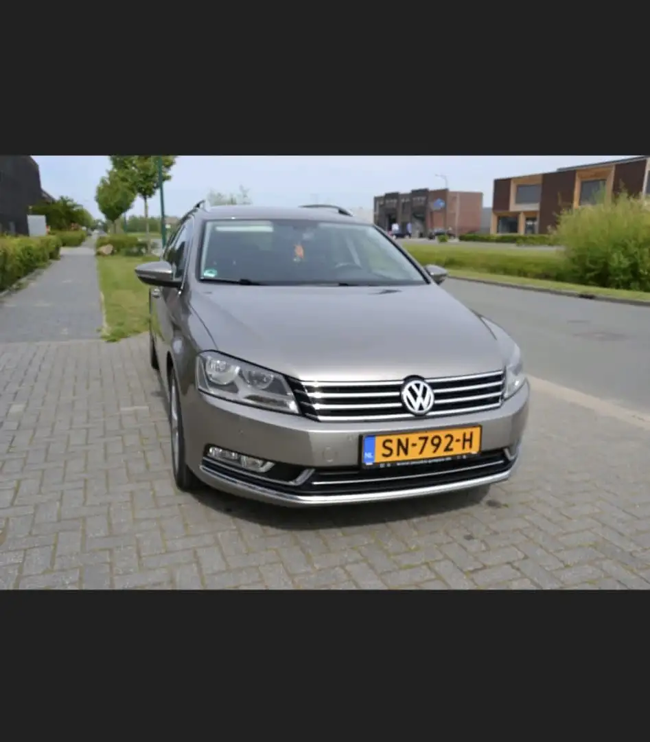 Volkswagen Passat 2.0 TDI Highl. BlM Brun - 2
