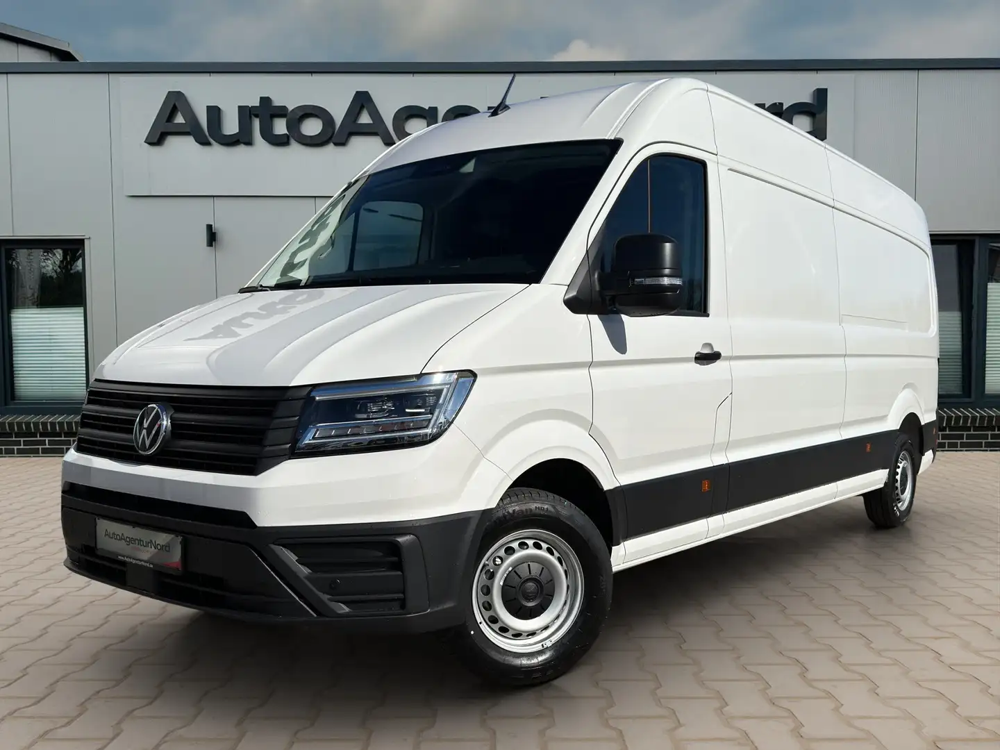 Volkswagen Crafter 2.0 TDI 35 L4H3 FWD+NAVI+KAMERA+LED+GRA Wit - 1
