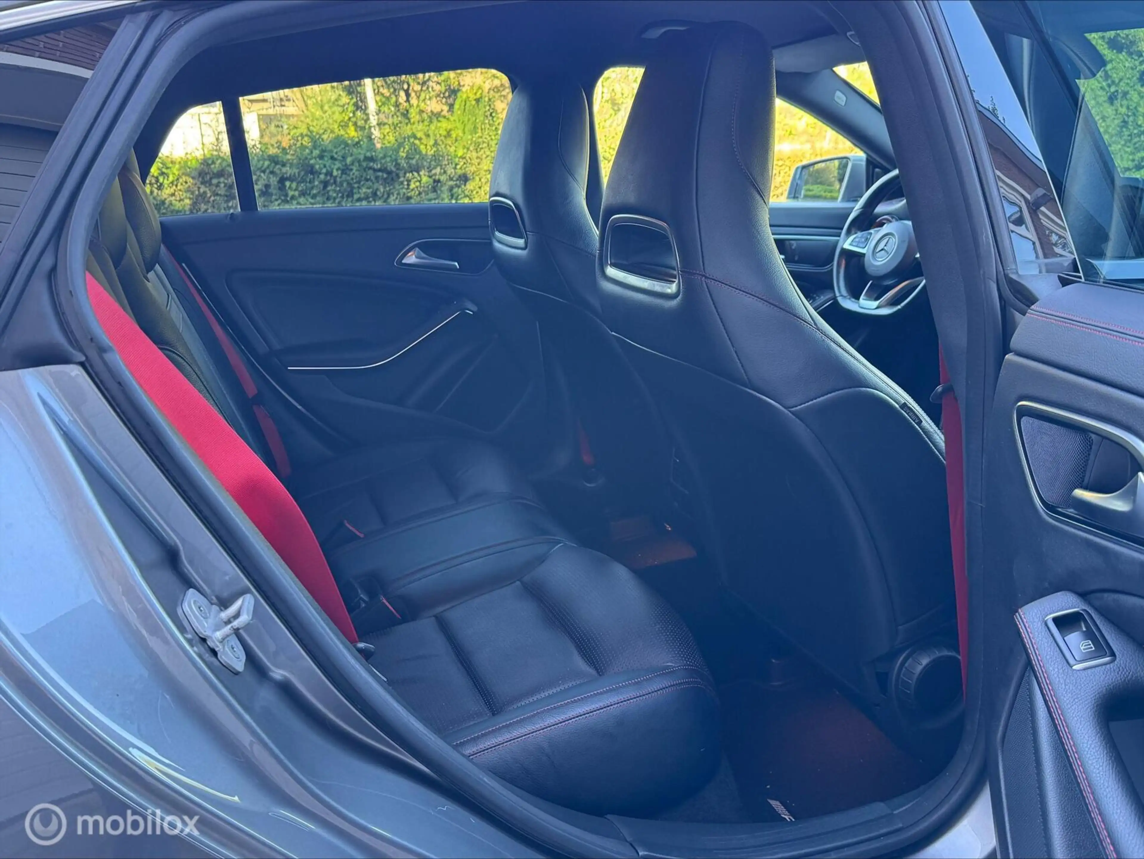 Mercedes-Benz CLA 45 AMG Shooting Brake 4MATIC — photo 7