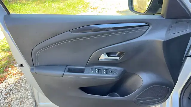 Opel Corsa view 7