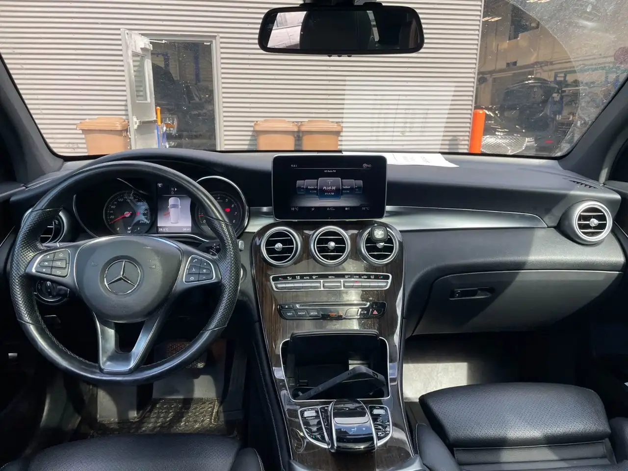 Mercedes-Benz GLC photo Mercedes-Benz GLC