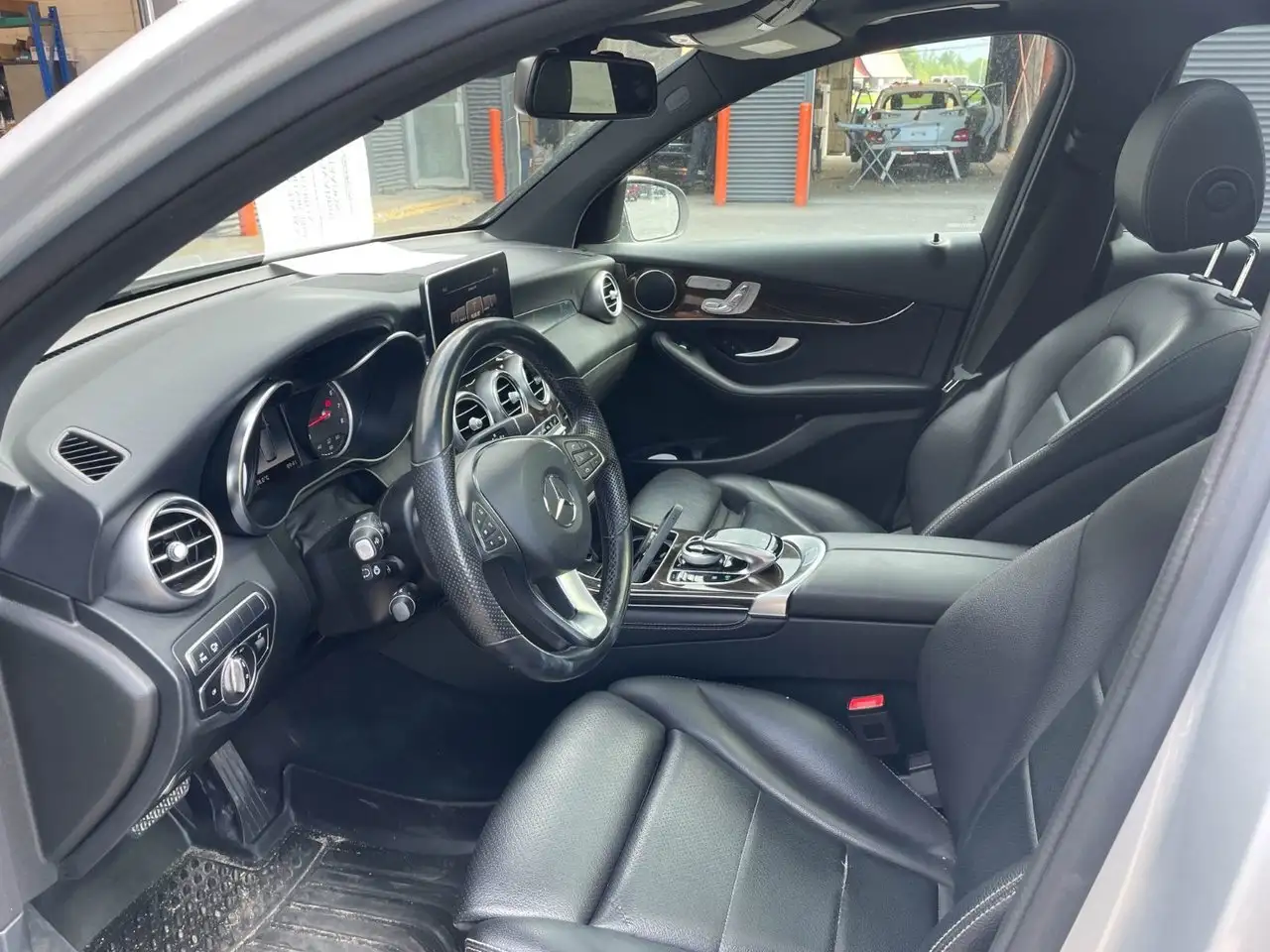 Mercedes-Benz GLC photo Mercedes-Benz GLC