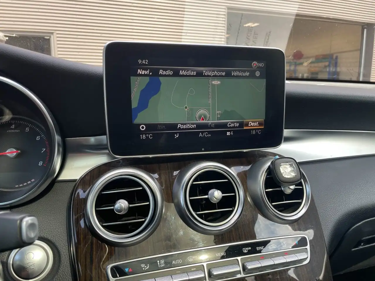 Mercedes-Benz GLC photo Mercedes-Benz GLC