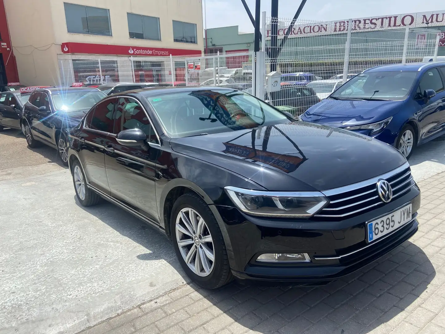 Volkswagen Passat Variant 1.6TDI Edition 88kW Black - 2