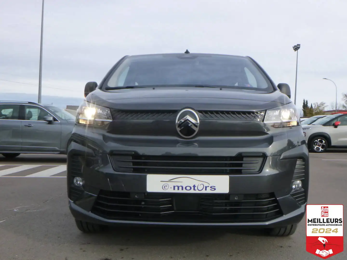 Citroen Jumpy M BlueHDI 180 S\u0026S EAT8 5PL +GPS +Cam +Porte latérale gauche +Pack Look Gris - 2