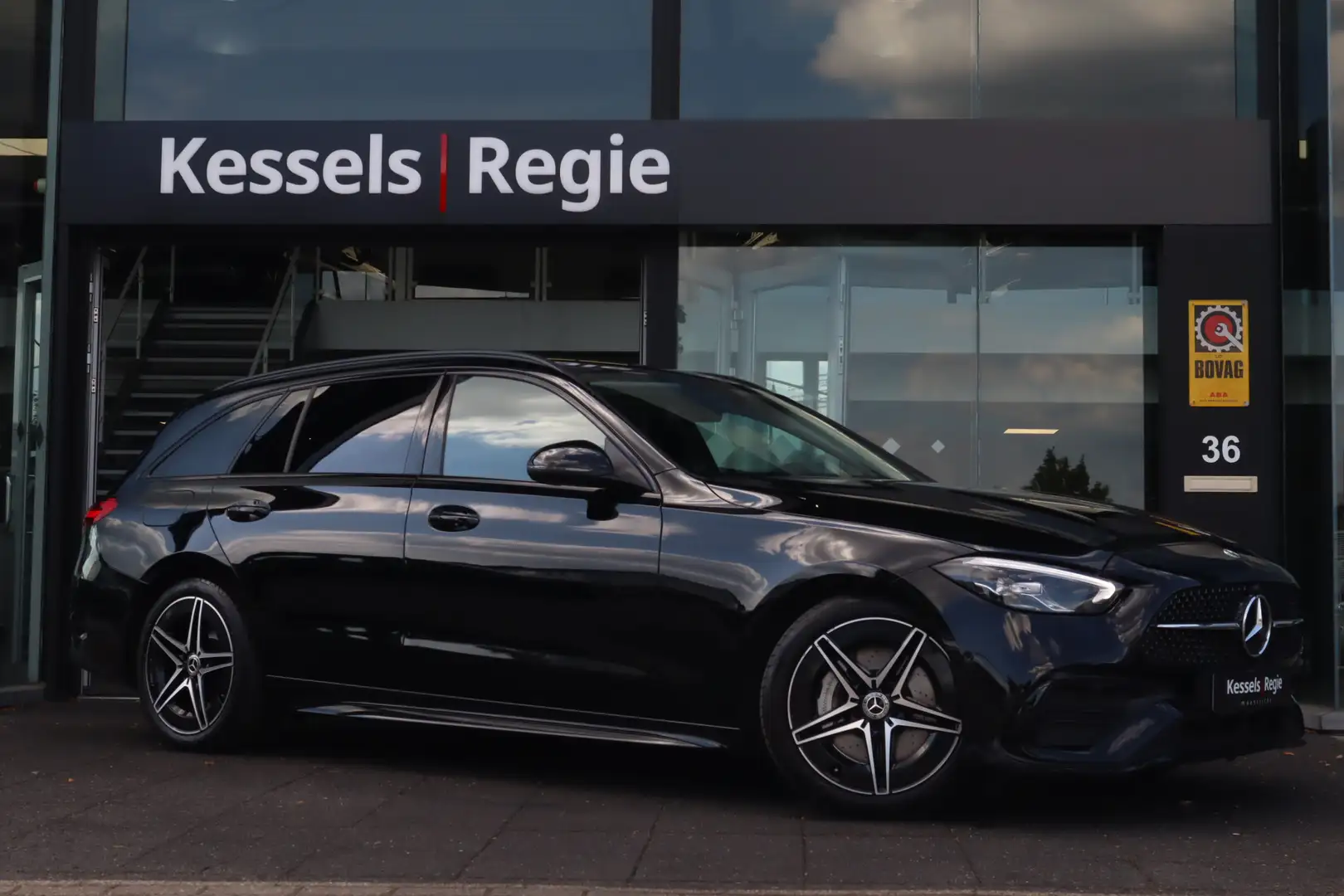 Mercedes-Benz C 180 Estate AMG Night Sfeerverlichting Camera DAB Zwart - 2