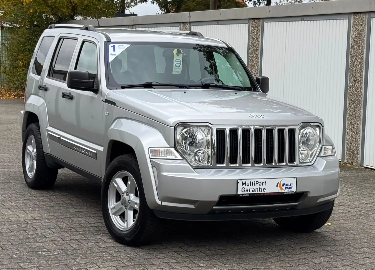 Jeep Cherokee Limited Exclusive Silber - 1