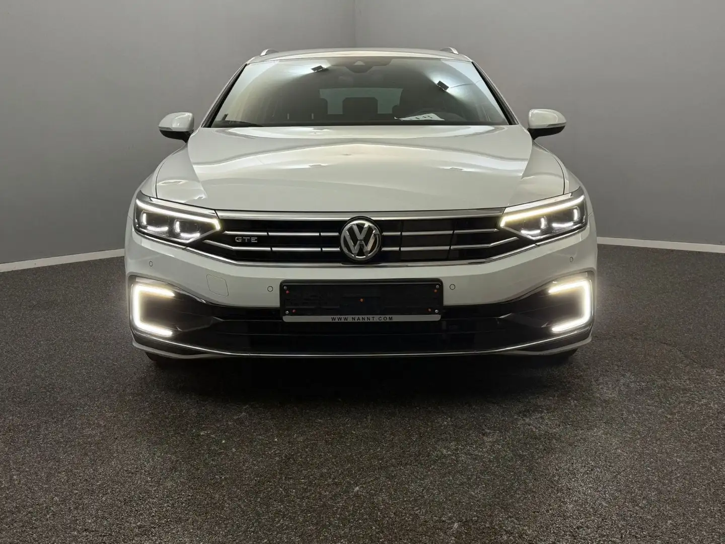 Volkswagen Passat Variant GTE R-LINE DCC*DYNAUDIO*KAM*MATRI Weiß - 2