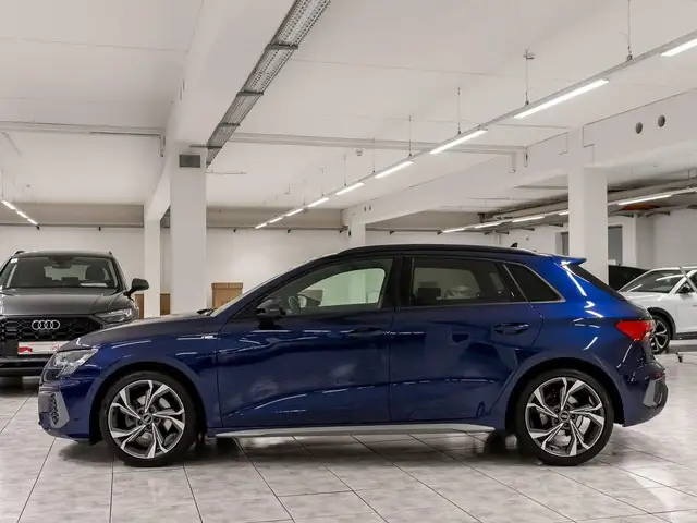 Audi A3 view 3