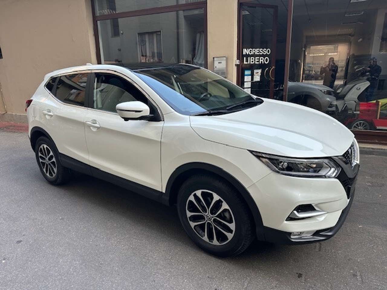 Nissan Qashqai Qashqai 1.5 dCi N-Connecta
