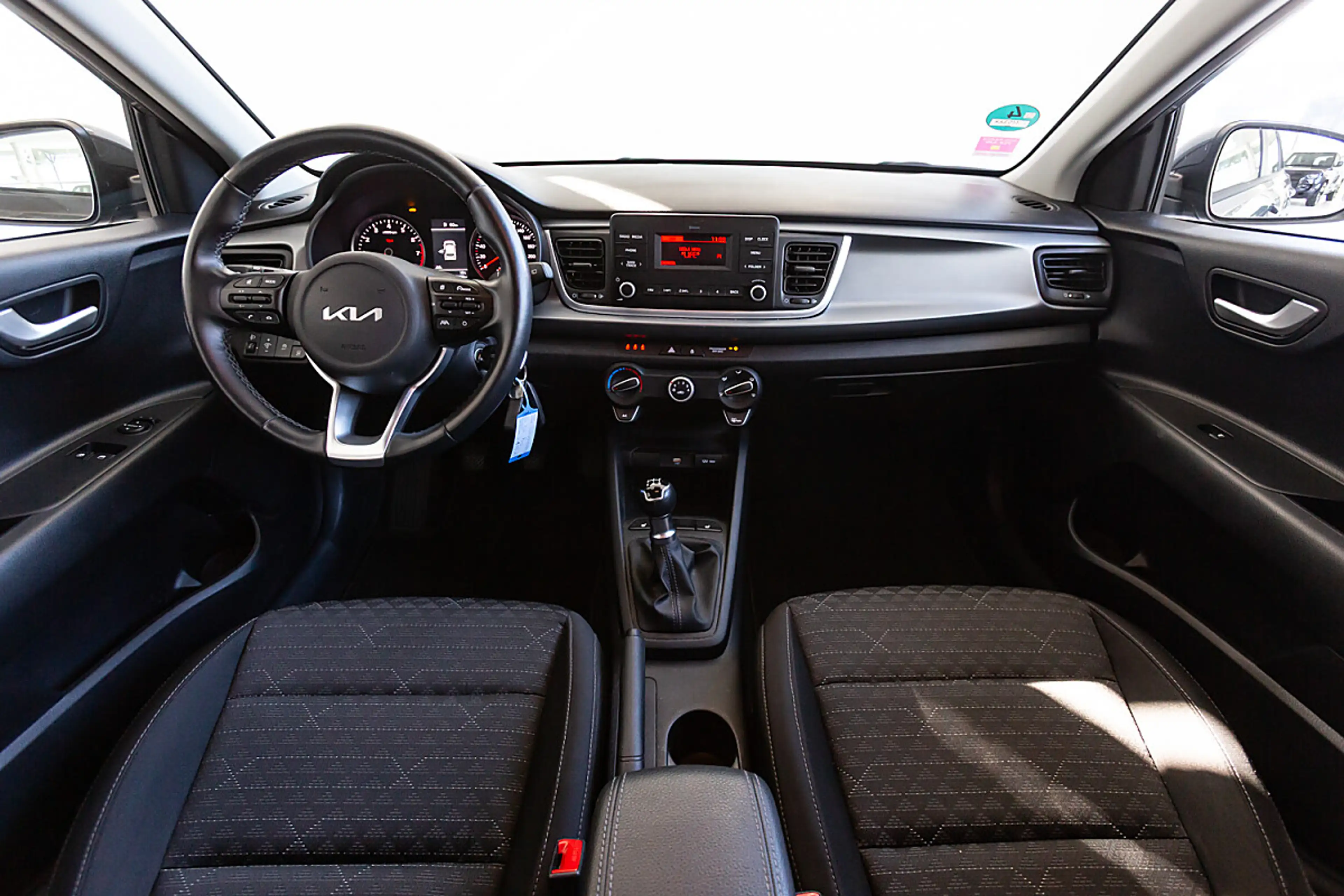 Kia Rio 1,2 DPI Titan ISG — photo 5