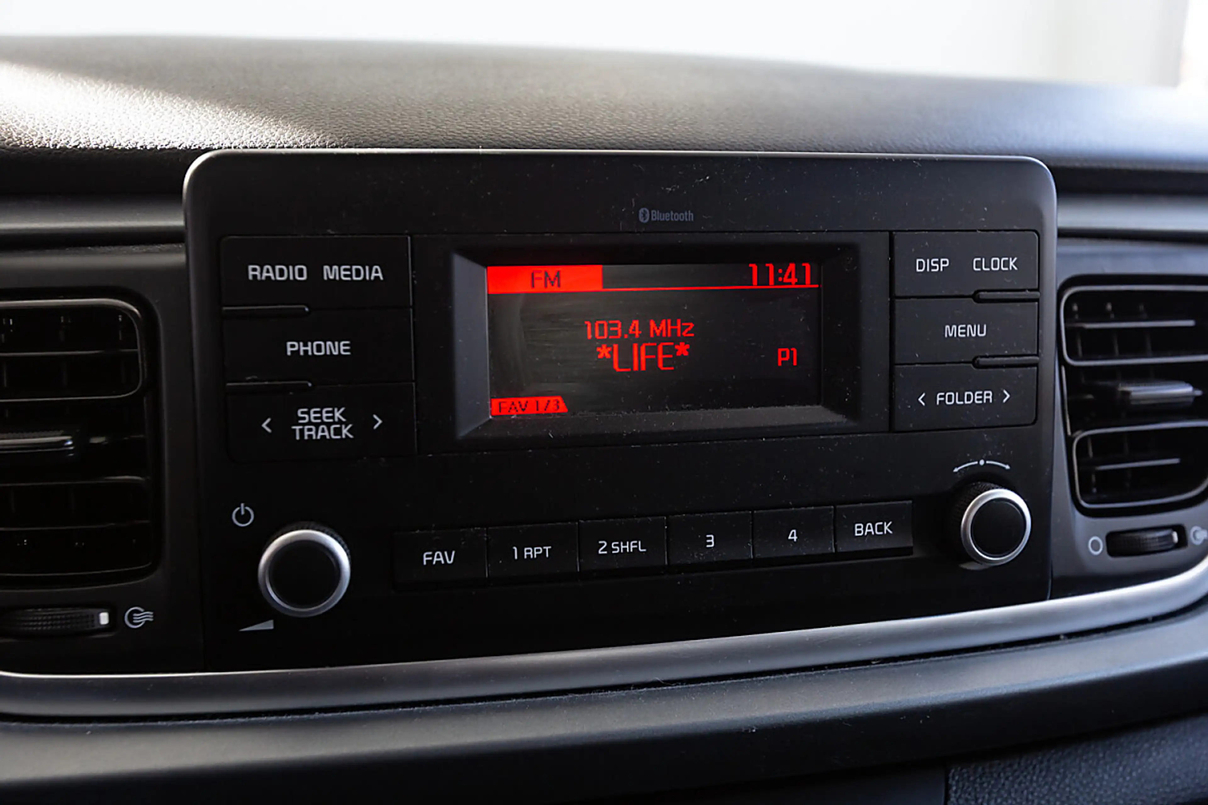 Kia Rio 1,2 DPI Titan ISG — photo 8