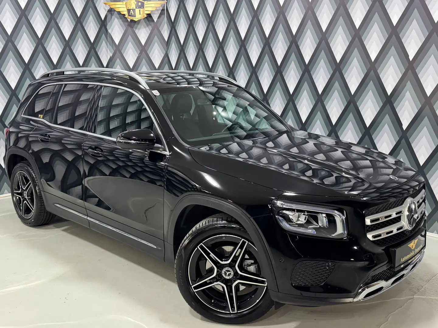 Mercedes-Benz GLB 180 d Aut. // LED HIGH // WERKSGARANTIE // Schwarz - 1