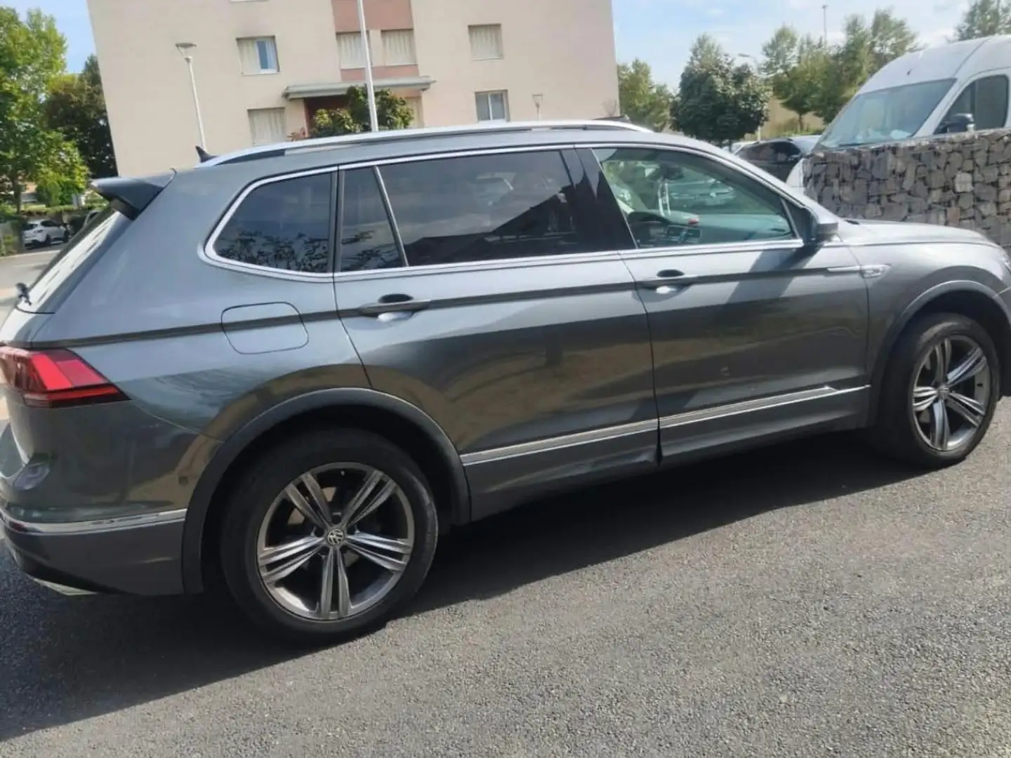 Volkswagen Tiguan Allspace Sport Tiguan Allspace 2.0TDI Sport 4M DSG 110kW Gris - 2