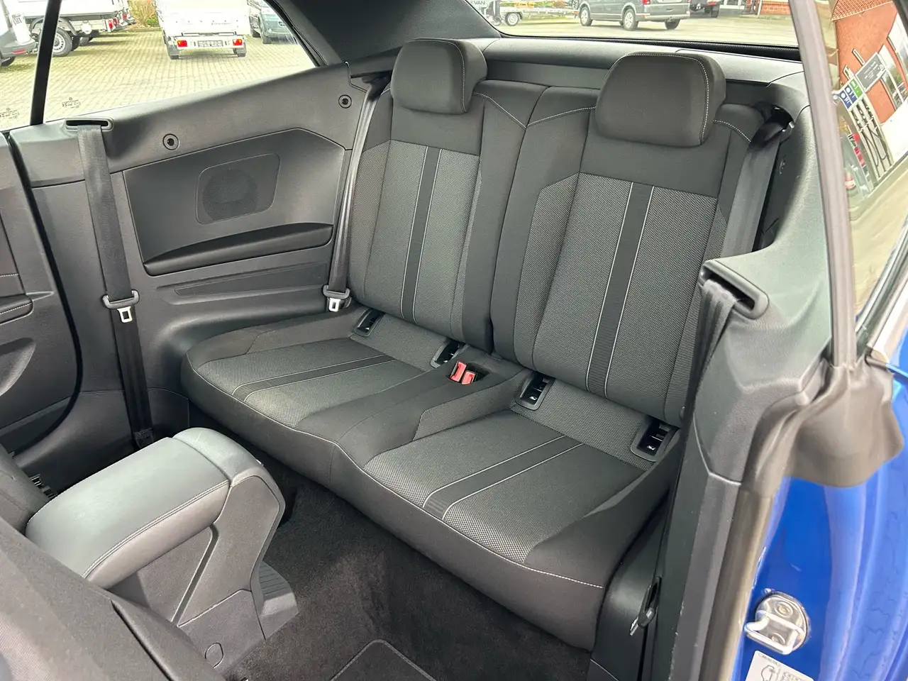 Volkswagen T-Roc Style Cabriolet 1.5 TSI / Windschott 15