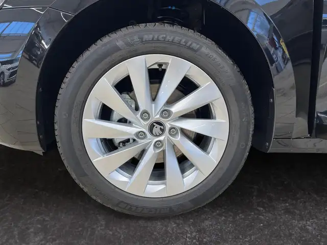 Skoda Octavia view 14