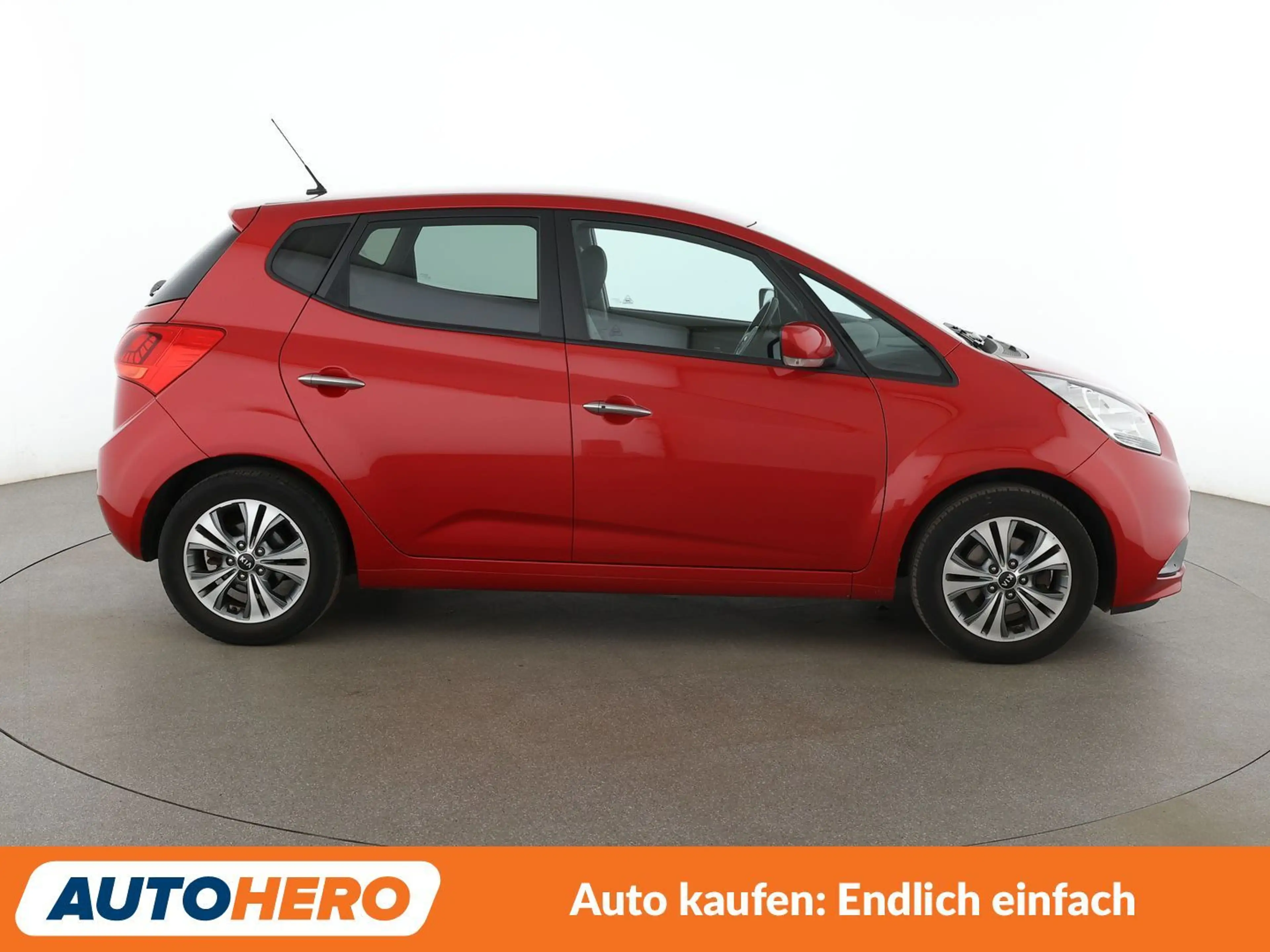 Kia Venga 1.6 Dream Team Aut*NAVI*CAM*PDC*SHZ*AHK* — photo 7