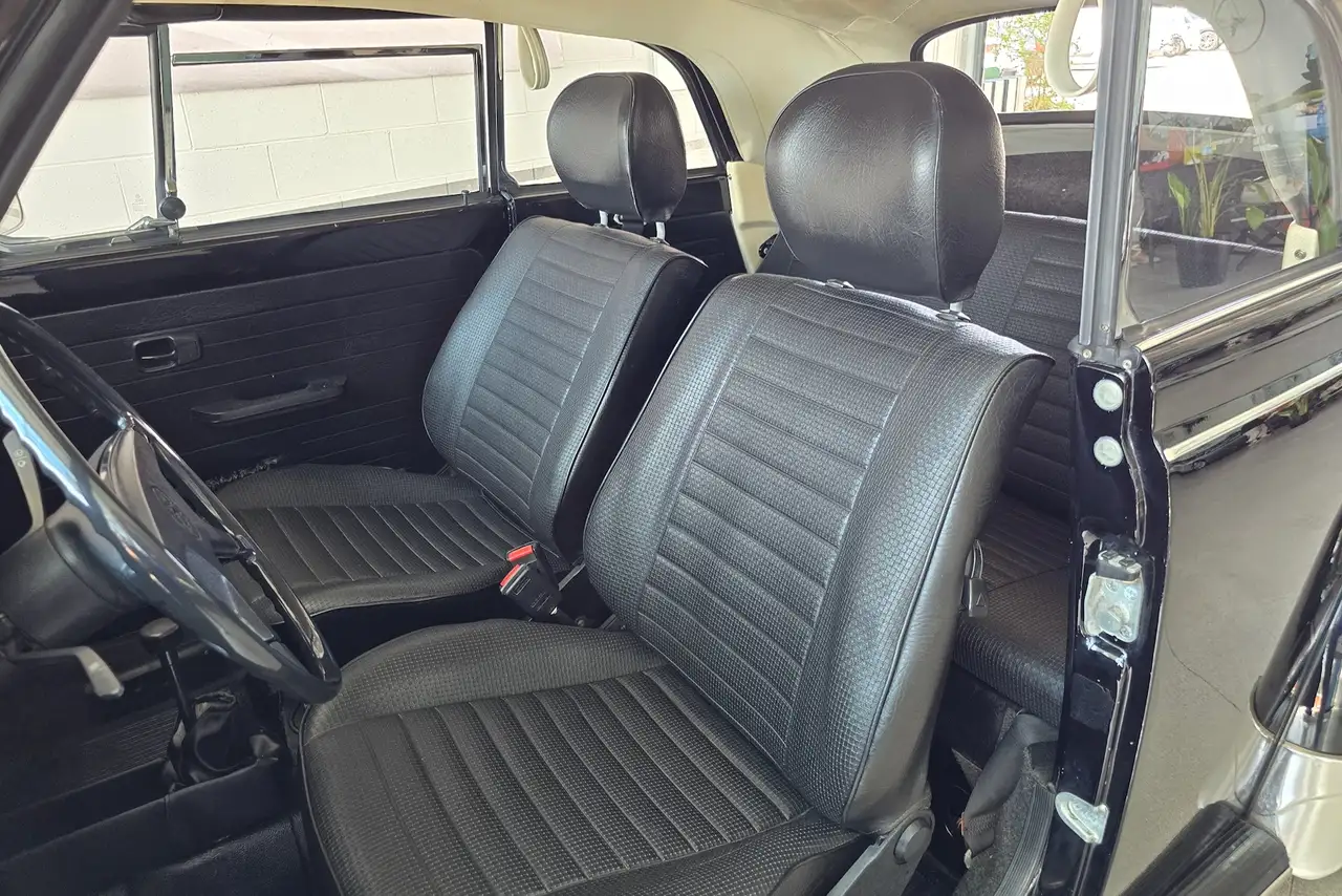 Volkswagen Maggiolino 1303, foto 12