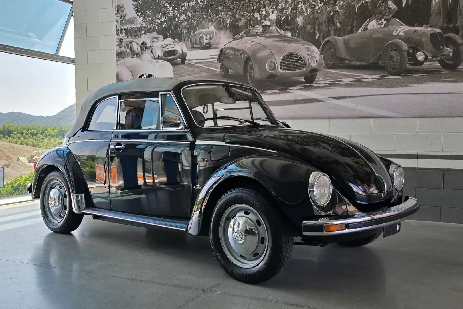 Volkswagen Maggiolino 1303 Negro - 1