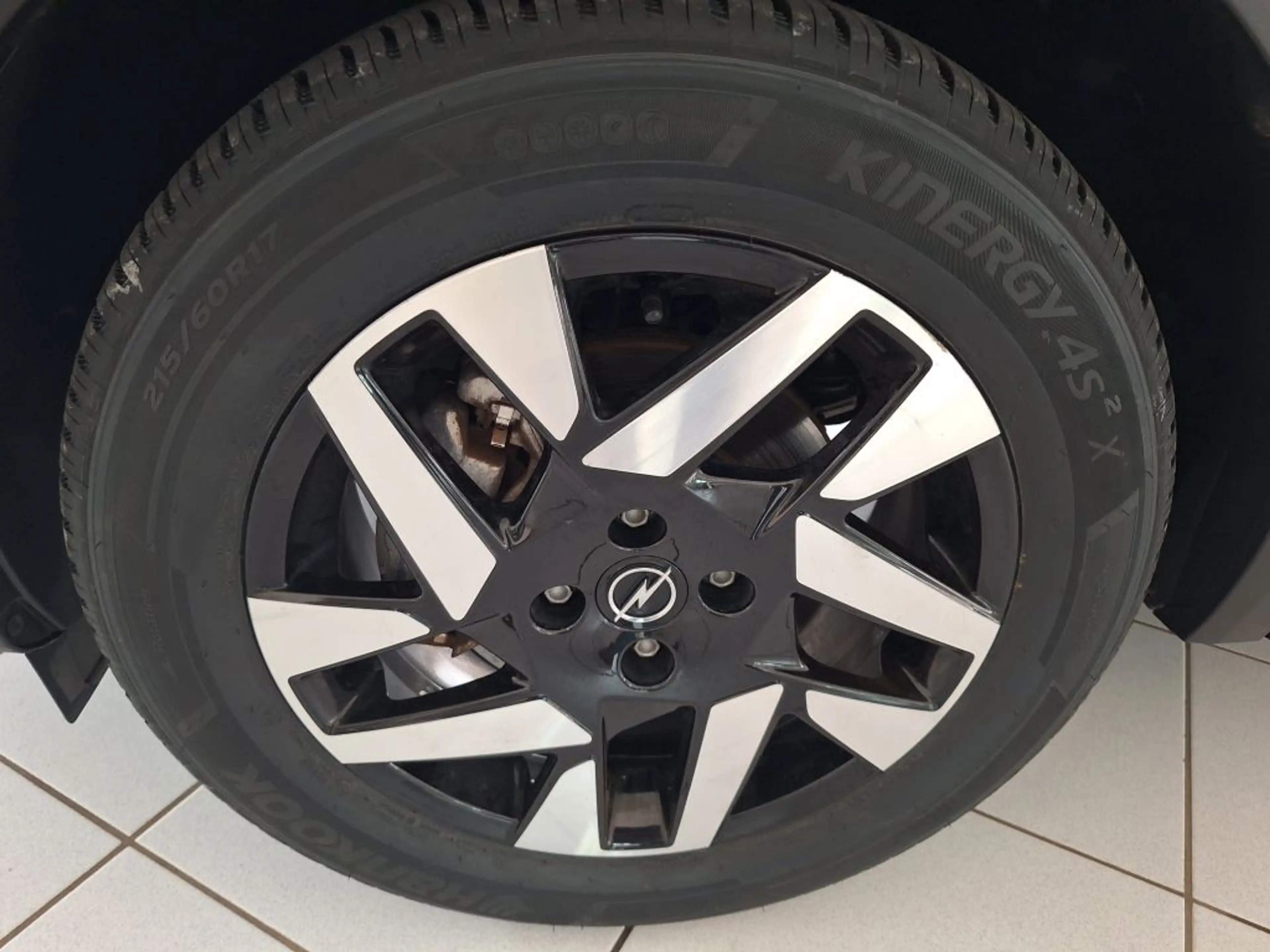 Opel Mokka-E Elegance — photo 7
