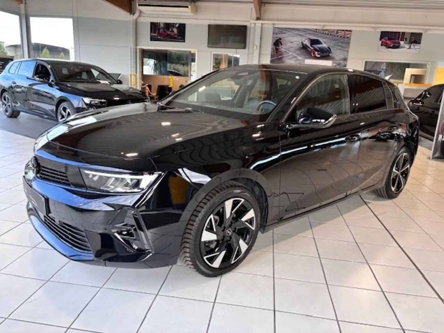 Opel Astra GS-LINE 130PK/GPS/Camera/Winterpack/Carplay Noir - 1