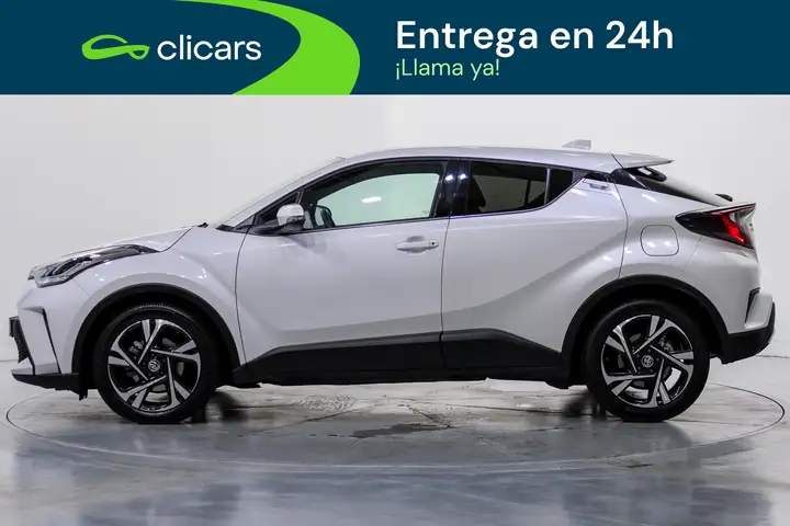 Toyota C-HR 2022, foto 8
