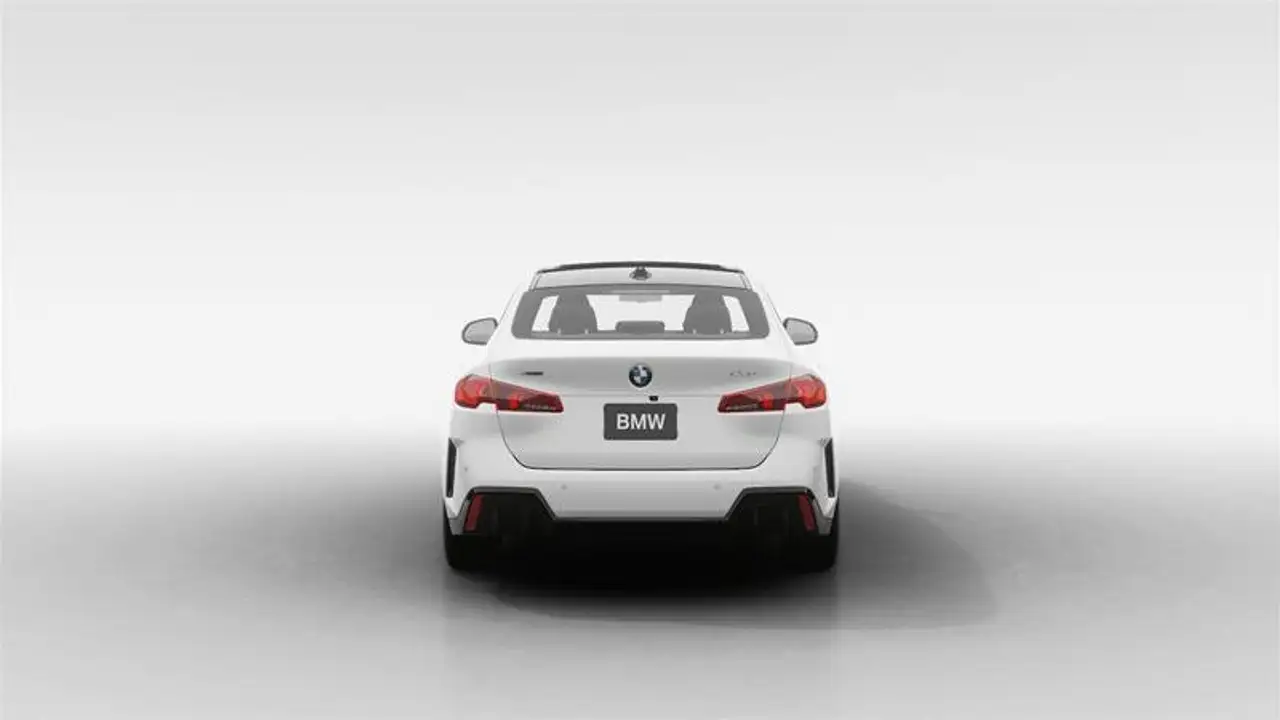 BMW 2 Series снимка BMW 2 Series