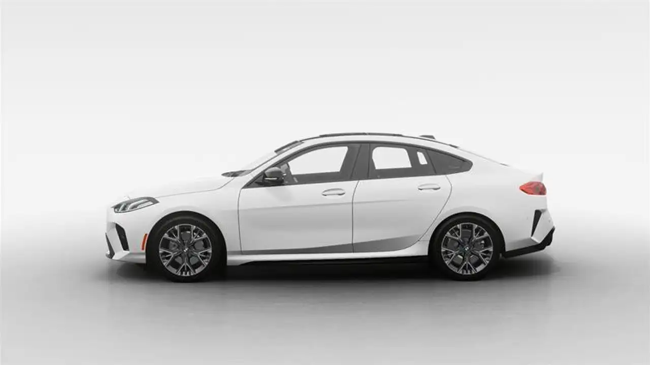 BMW 2 Series снимка BMW 2 Series