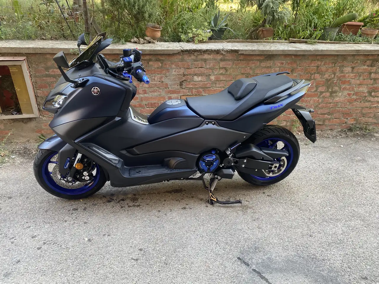 Yamaha Tmax 560