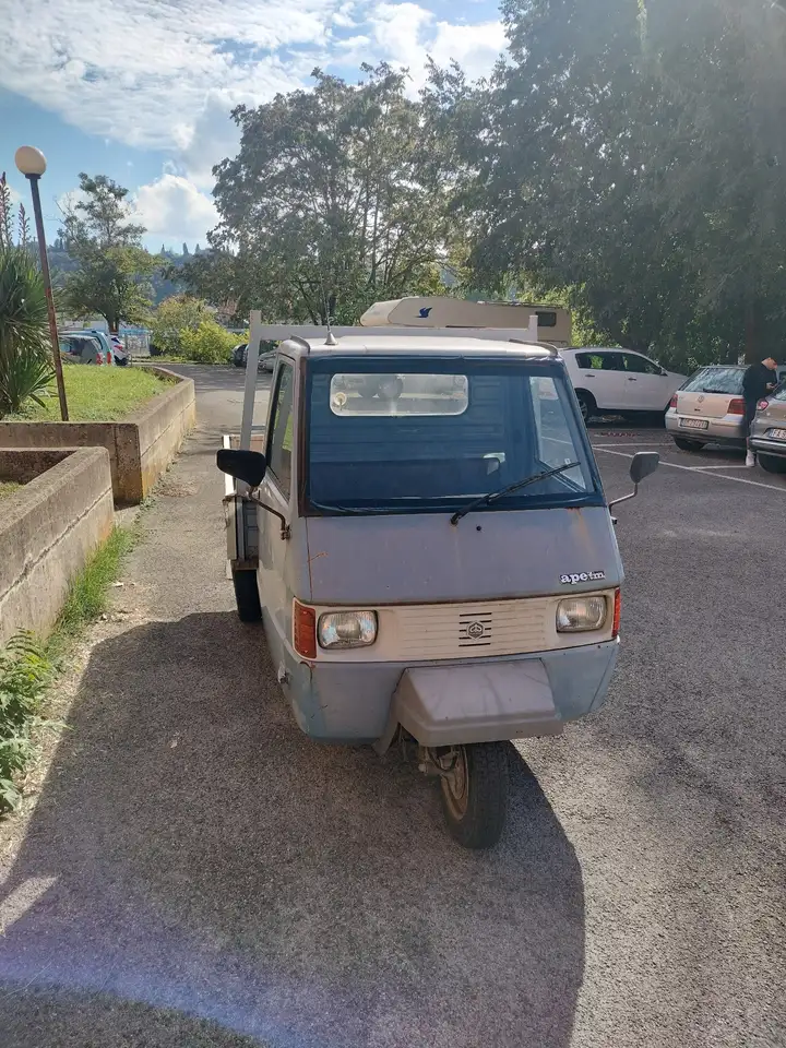 Piaggio Ape