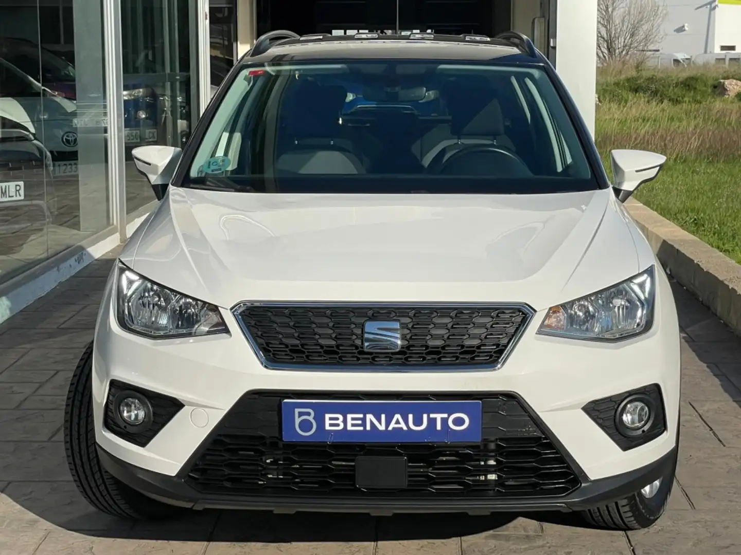SEAT Arona 1.0 TSI Ecomotive S&S Style 110 Blanco - 2