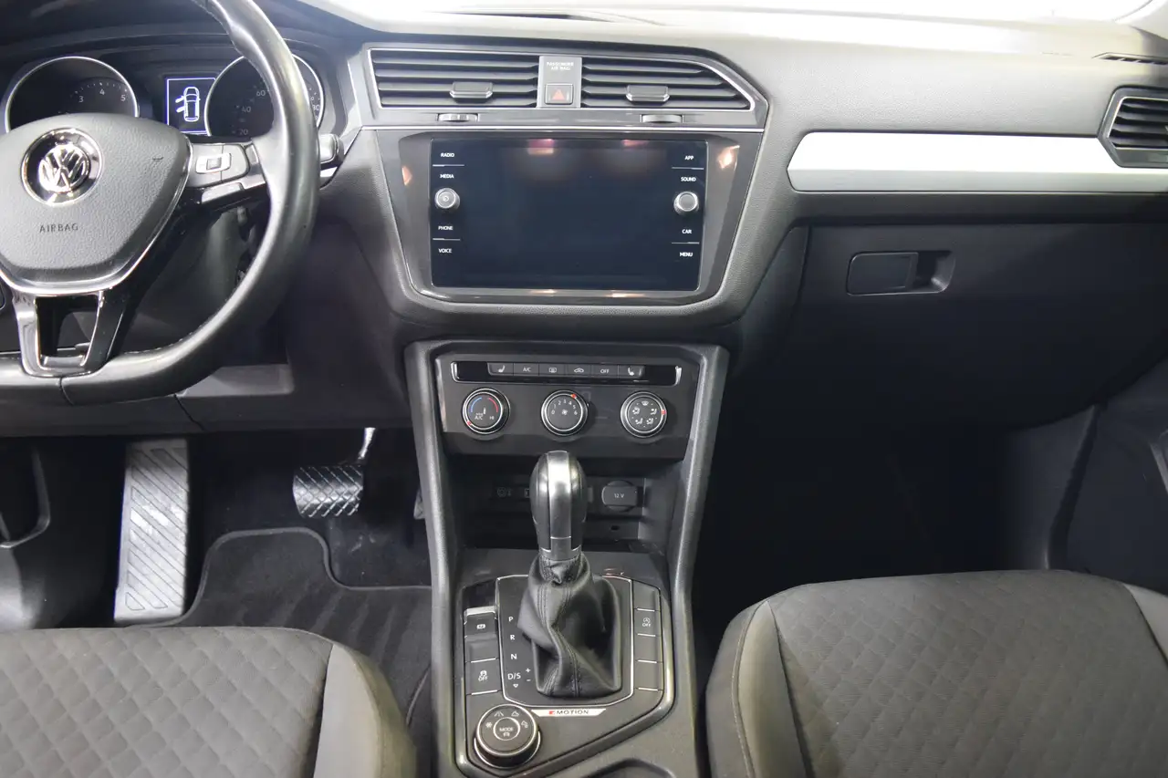 Volkswagen Tiguan снимка Volkswagen Tiguan