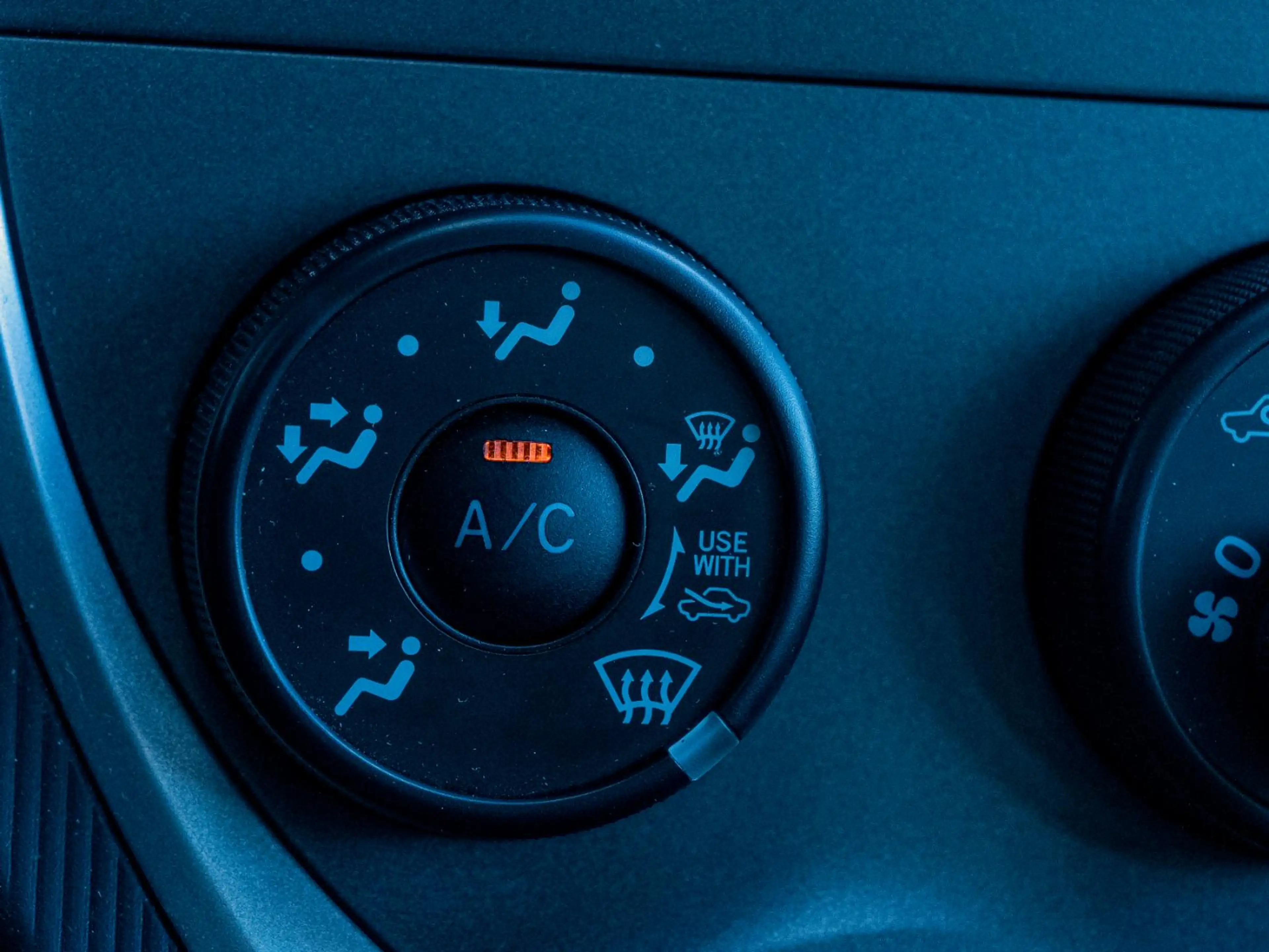 Toyota Verso-S 1.3 VVT-i Comfort Plus | Trekhaak | Airco | Cruise — photo 45