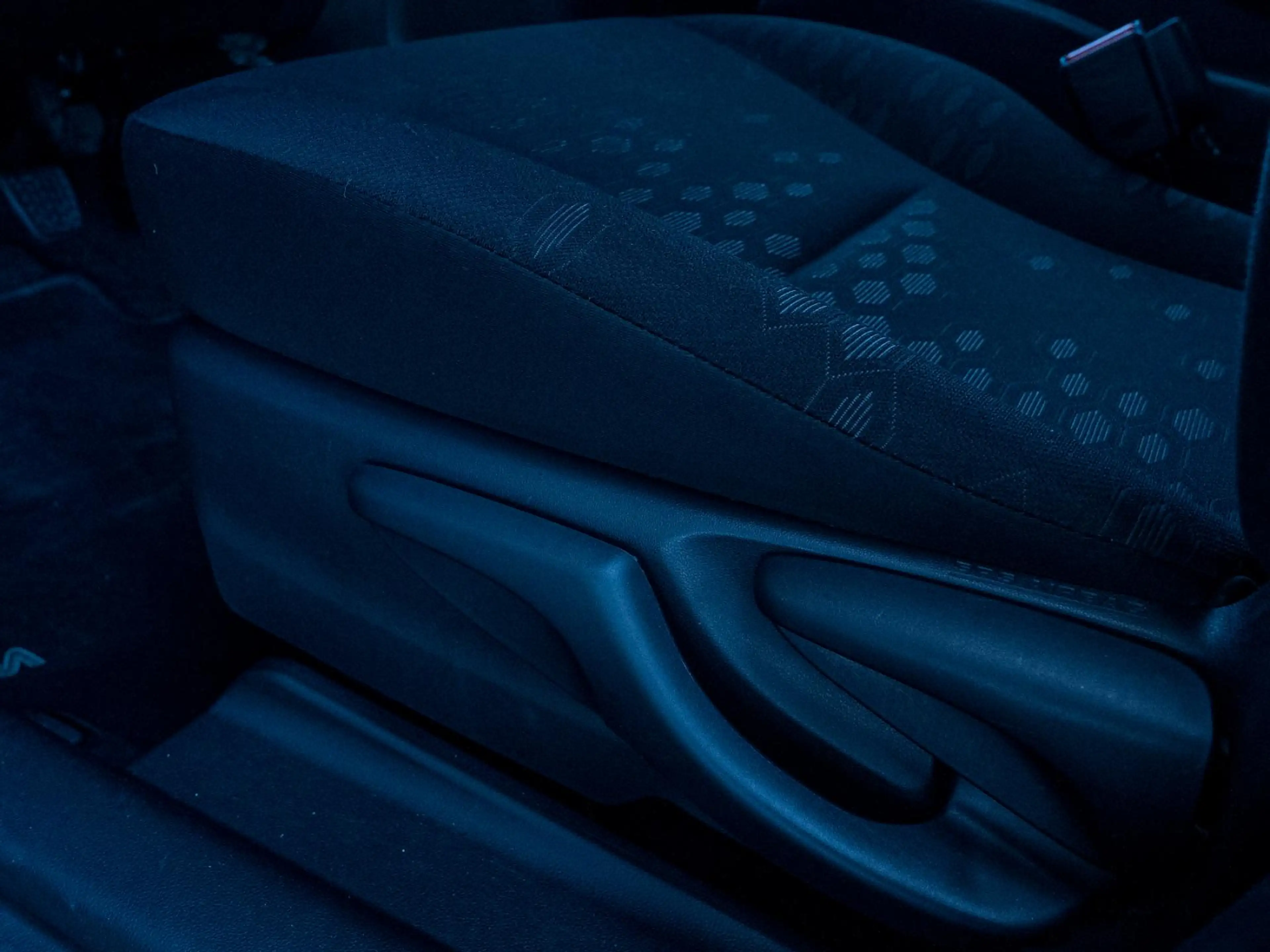 Toyota Verso-S 1.3 VVT-i Comfort Plus | Trekhaak | Airco | Cruise — photo 38