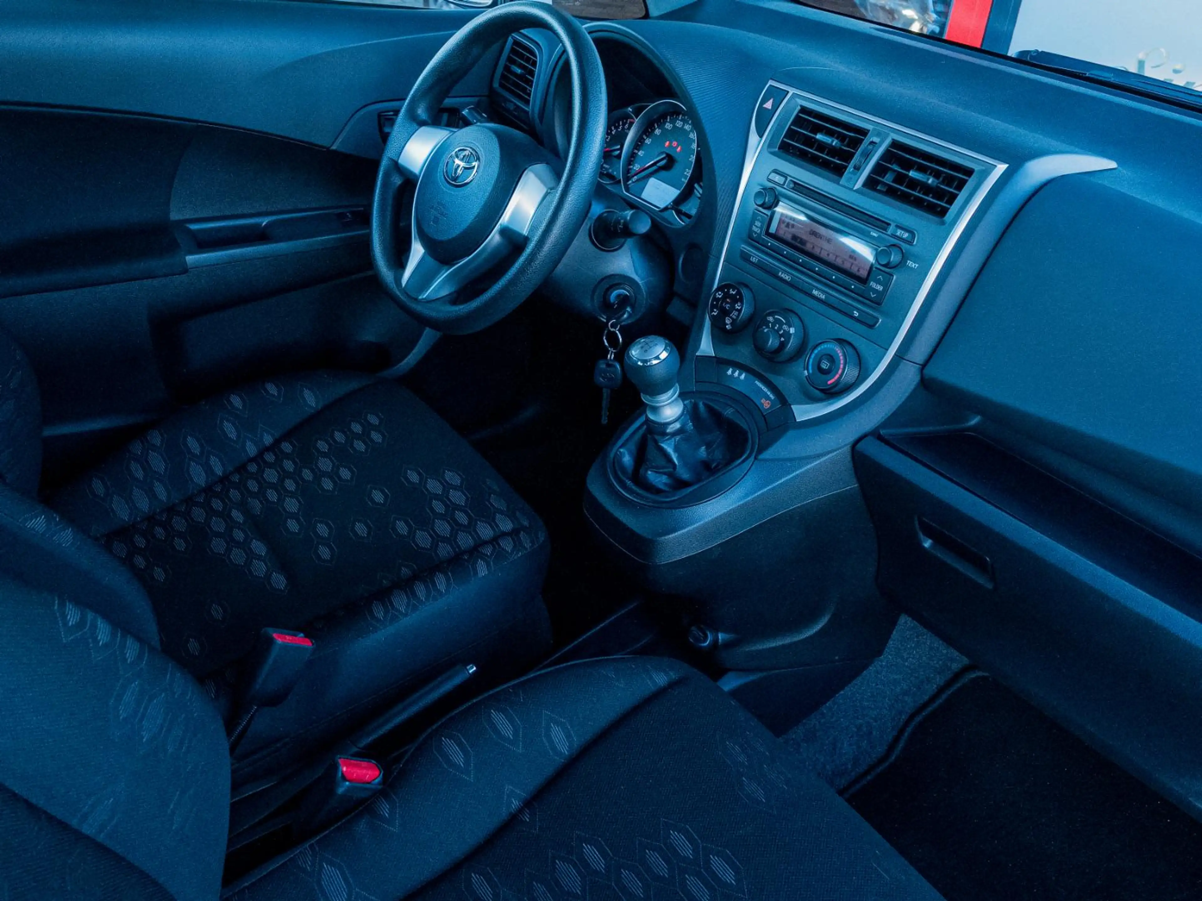 Toyota Verso-S 1.3 VVT-i Comfort Plus | Trekhaak | Airco | Cruise — photo 30
