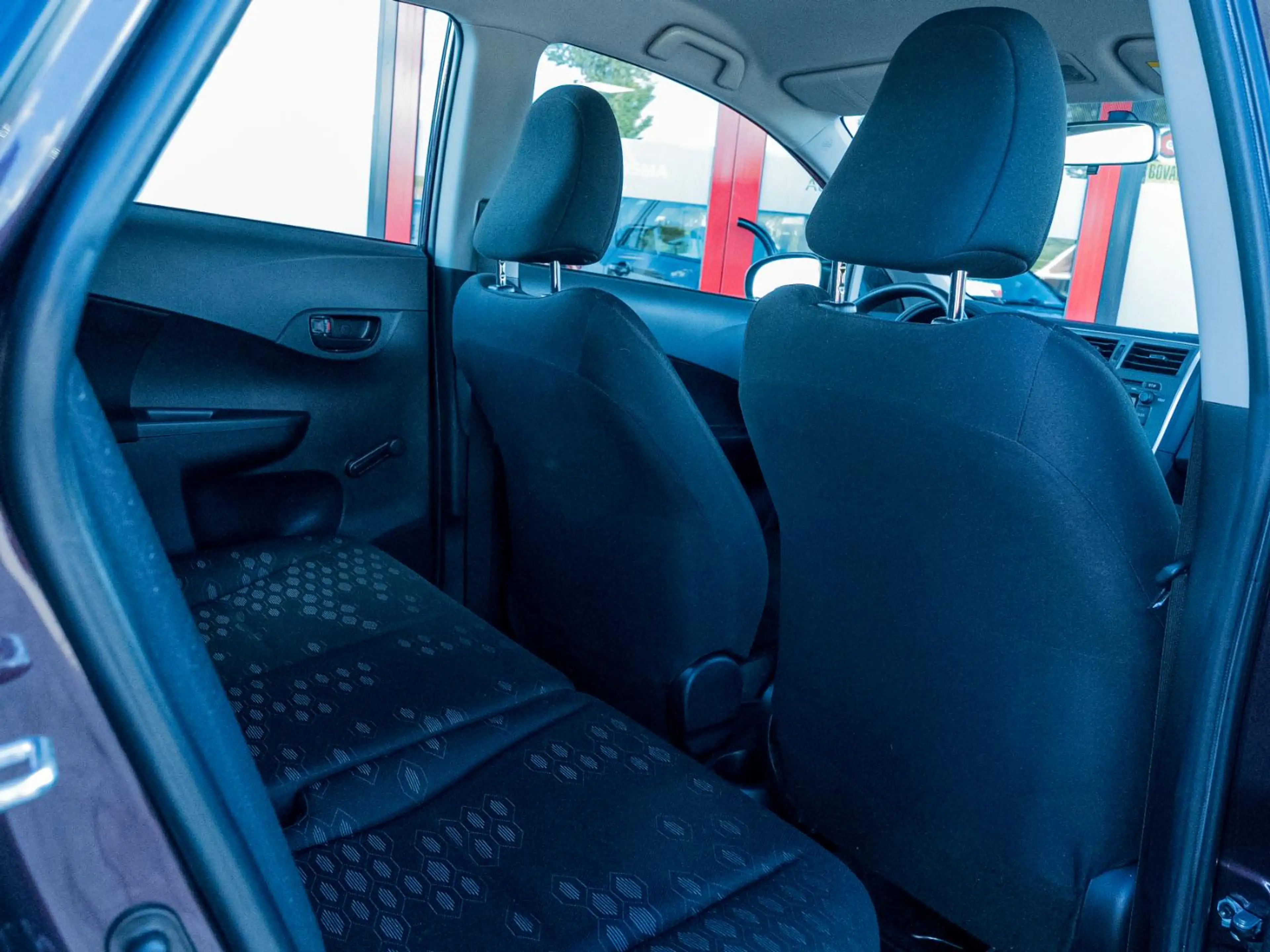 Toyota Verso-S 1.3 VVT-i Comfort Plus | Trekhaak | Airco | Cruise — photo 34