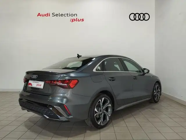 Audi A3 view 4