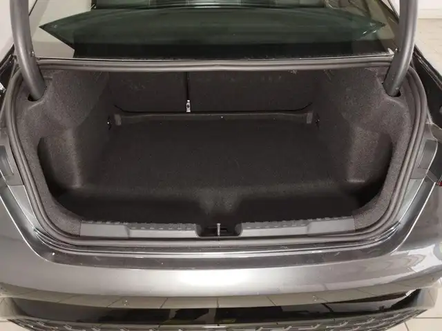 Audi A3 view 9